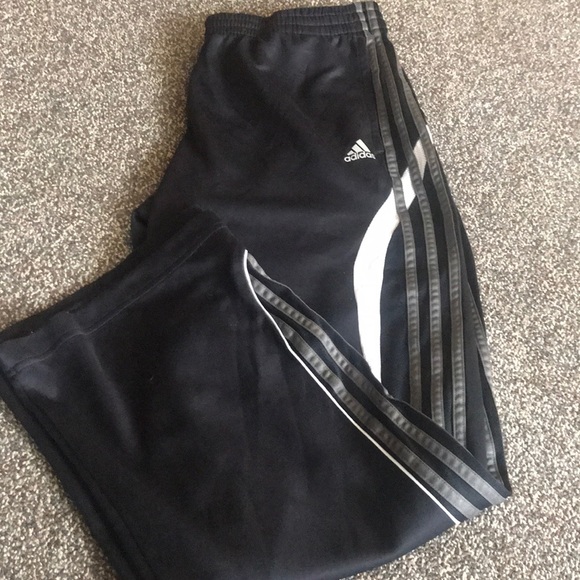 • Adidas Climate Sweatpants Black/White - Picture 1 of 8